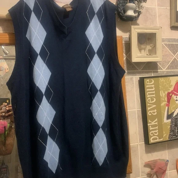 Trust vest - Picture 4 of 7